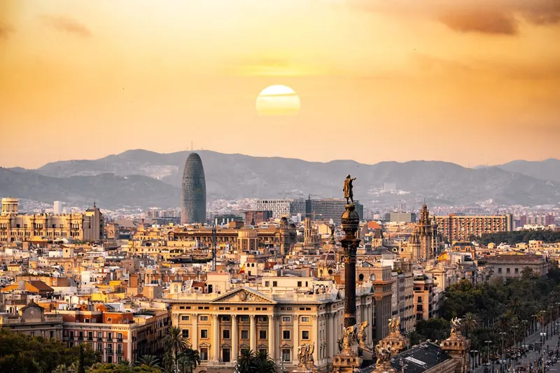 Costa mediterránea de Málaga — región de la sede de Decent Global Holding, España